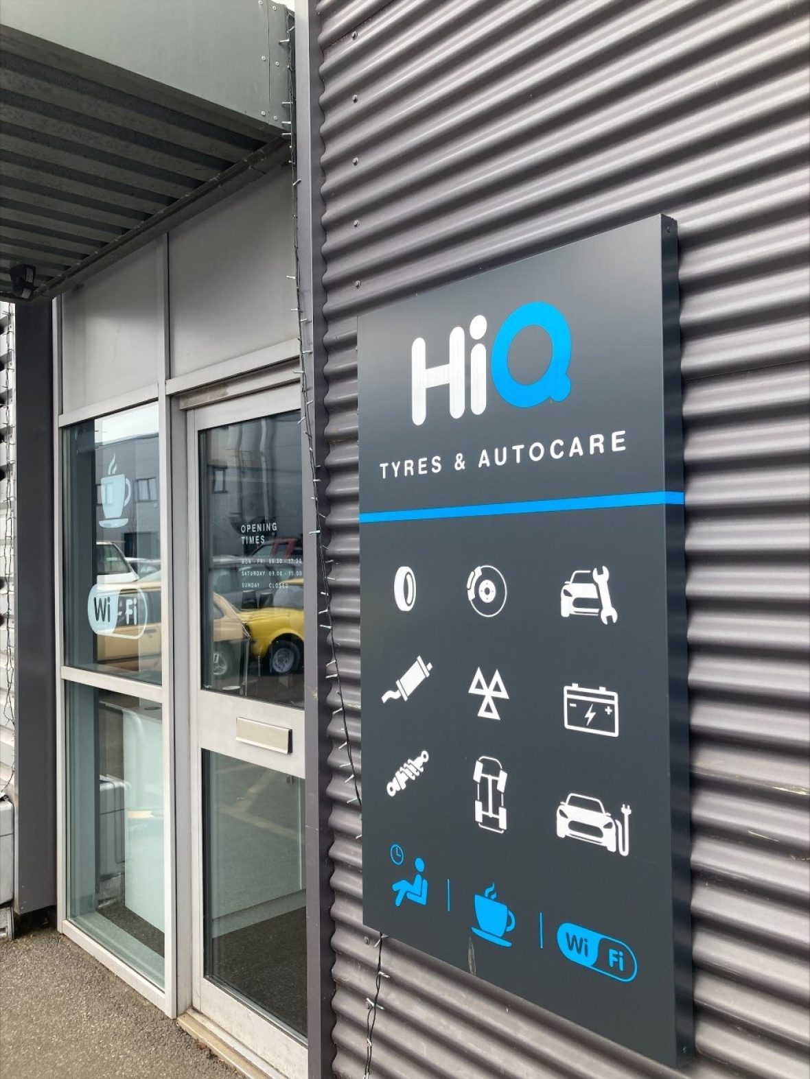 HIQ2 U BANNER 1180x250px Call Now For Mobile Tyre Fitting
