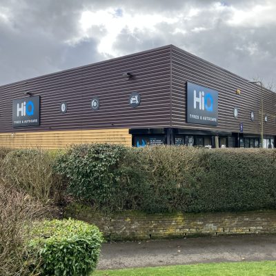 Hi Q Tyres Autocare Livingston Exterior and Hi Q Signage