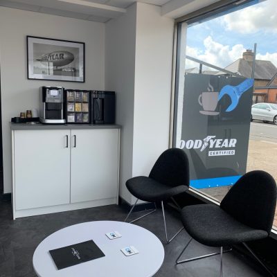 HiQ Tyres & Autocare Horley-new interior waiting area-3.jpg