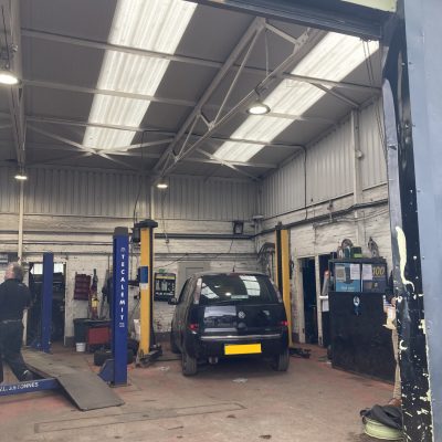 Hi Q Tyres Autocare Warmley Marketing Team Visit may 2022 Workshop Portrait