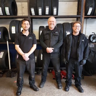 Hi Q Tyres Autocare Newquay Team Picture