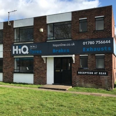 HiQ Stamford outside centre