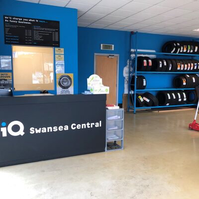 HiQ Llansamlet reception area