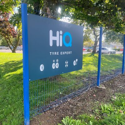 Hi Q Tyre Expert Llansamlet Signage 2