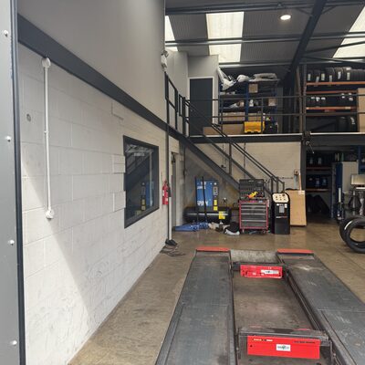 Hi Q Durham Internal inside workshop