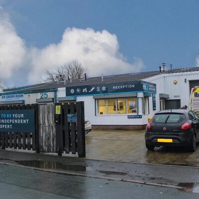 Hi Q Tyres Autocare Preston New External Front of Centre