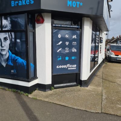 HiQ Tyres & Autocare Burgess Hill icons and signage on exterior of Centre.jpg