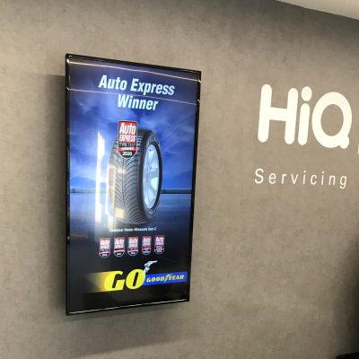 HiQ Henley & Castrol digital screens.JPG