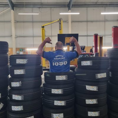 Hi Q Tyres Autocare Whiteley 125 Pics 1