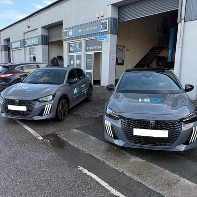 Hi Q Plymouth New Courtesy Cars outside Centre