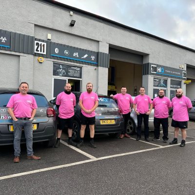 Hi Q Plymouth Pink October team pic