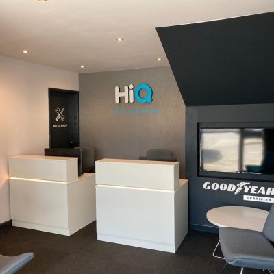 Hi Q Tyres Autocare Havant Reception and TV