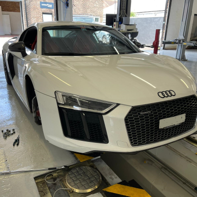 Audi R8 New Tyres Hi Q Colchester blocked