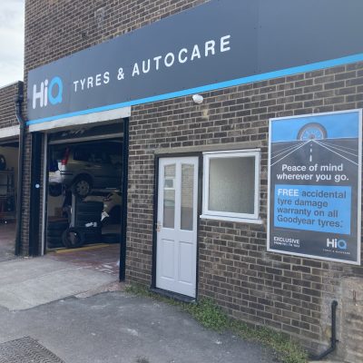 Hi Q Tyres Autocare Colchester exterior with view of workshop