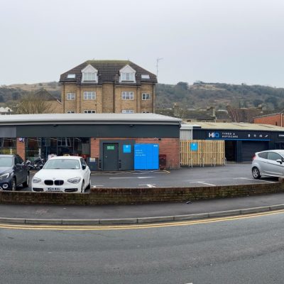 Hi Q Tyres Autocare Dover New Signage and car park wide angle