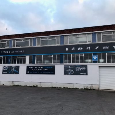 Hi Q Tyres Autocare Gosport new signage
