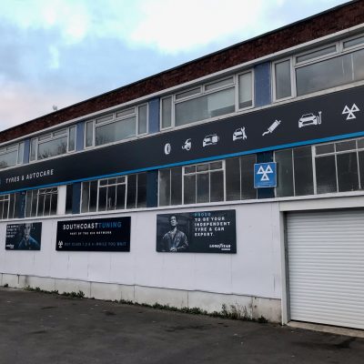 Hi Q Tyres Autocare Gosport new signage