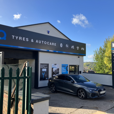 Hi Q Tyres Autocare Sheffield new C Ijpg