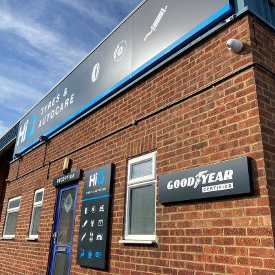 Hi Q Tyres Autocare Banbury Exterior 2