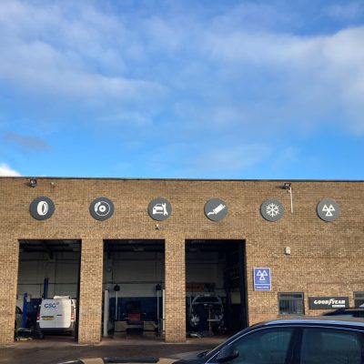 HiQ Tyres & Autocare Peterborough Exterior and MOT bays and icons