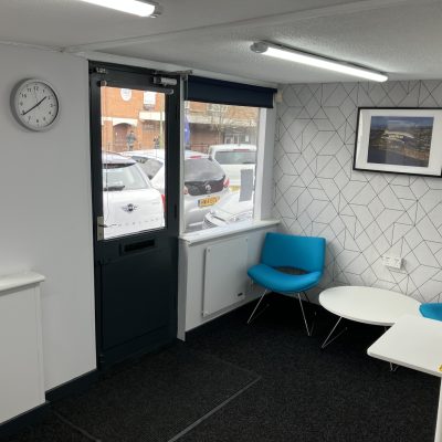 Hi Q Tyres Autocare Interior