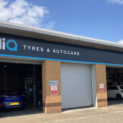 Hi Q Tyres Autocare Towcester External front workshop