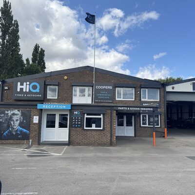 Hi Q Tyres Autocare Stockton External with Flag 2