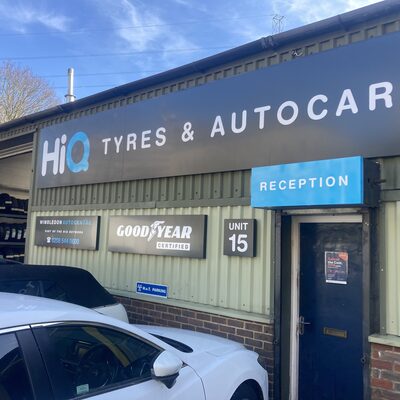 Hi Q Tyres Autocare Wimbledon New Signage