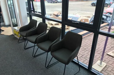 Hi Q Enfield reception
