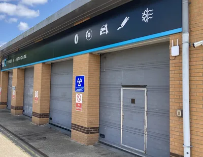 Hi Q Tyres Autocare Towcester External back of the workshop