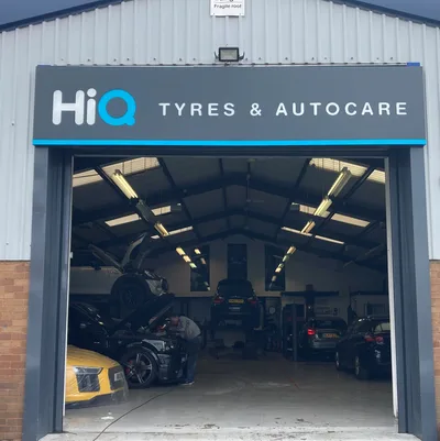 Hi Q Tyres Autocare Walsall Entrance and Hi Q sign