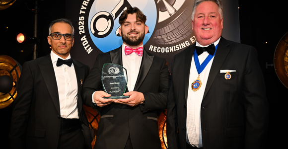 Winning in mobile service: HiQ auto technician wins prestigious national award