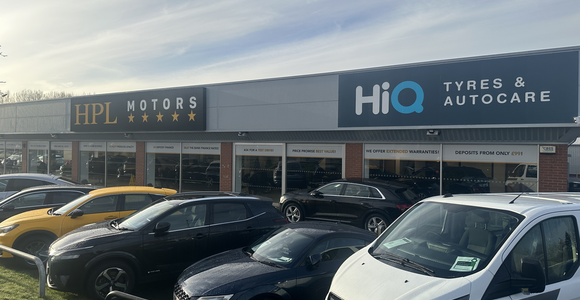 HiQ Tyres & Autocare joins forces with HPL Motors to launch Stockport sales and servicing hub