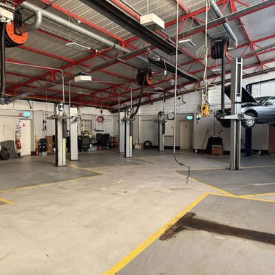Hi Q Tyres and Autocare Workshop Ramps