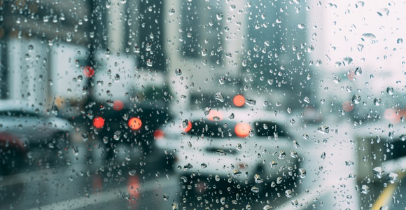 How to drive in heavy rain